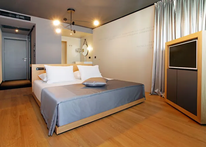 Lifestyle Vitar - Adults Only 4*